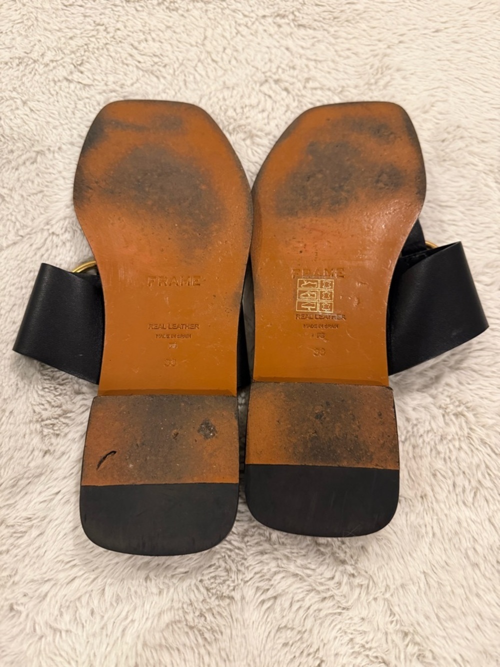 FRAME Le Brentwood Noir Black Leather Flip Flop Sandals - Size 38 / 7.5 - Picture 4 of 5